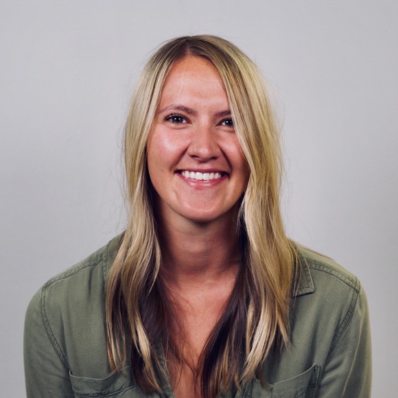 Meet your Posher, Desirae - Picture 1 of 1